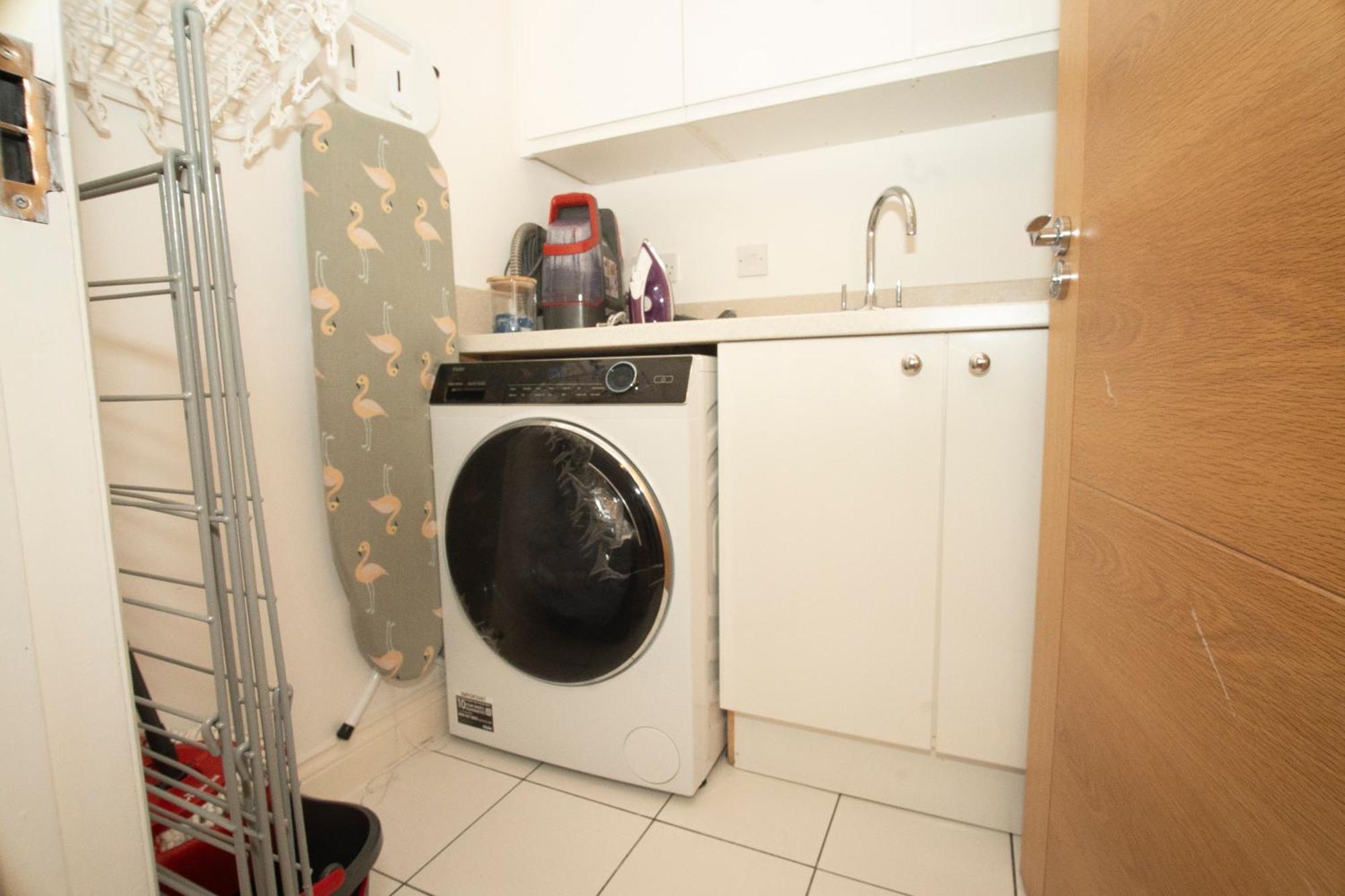 Spacious 4Br 4Ba Gated Townhouse With Balconies, Central Jq Birmingham Exterior photo